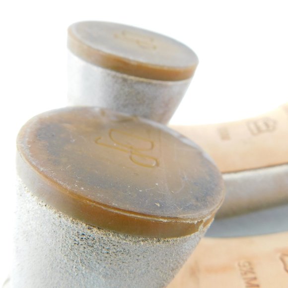 DONALD PLINER Camy Brushed Metallic Gold Leather Block Heel Pumps 9.5 - Picture 9 of 10